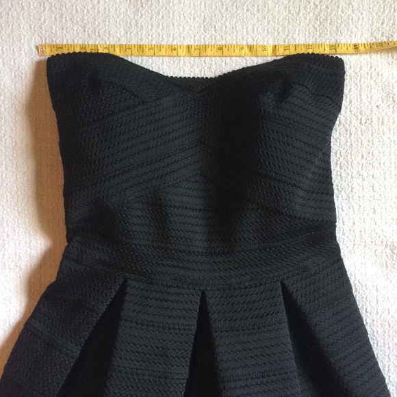 Express Strapless Stretchy Black Textured Dress XS - Picture 6 of 12